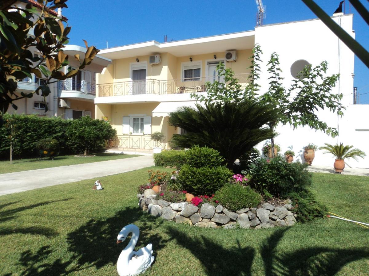Alexandra' S Apartments ปลาตาเรีย ภายนอก รูปภาพ