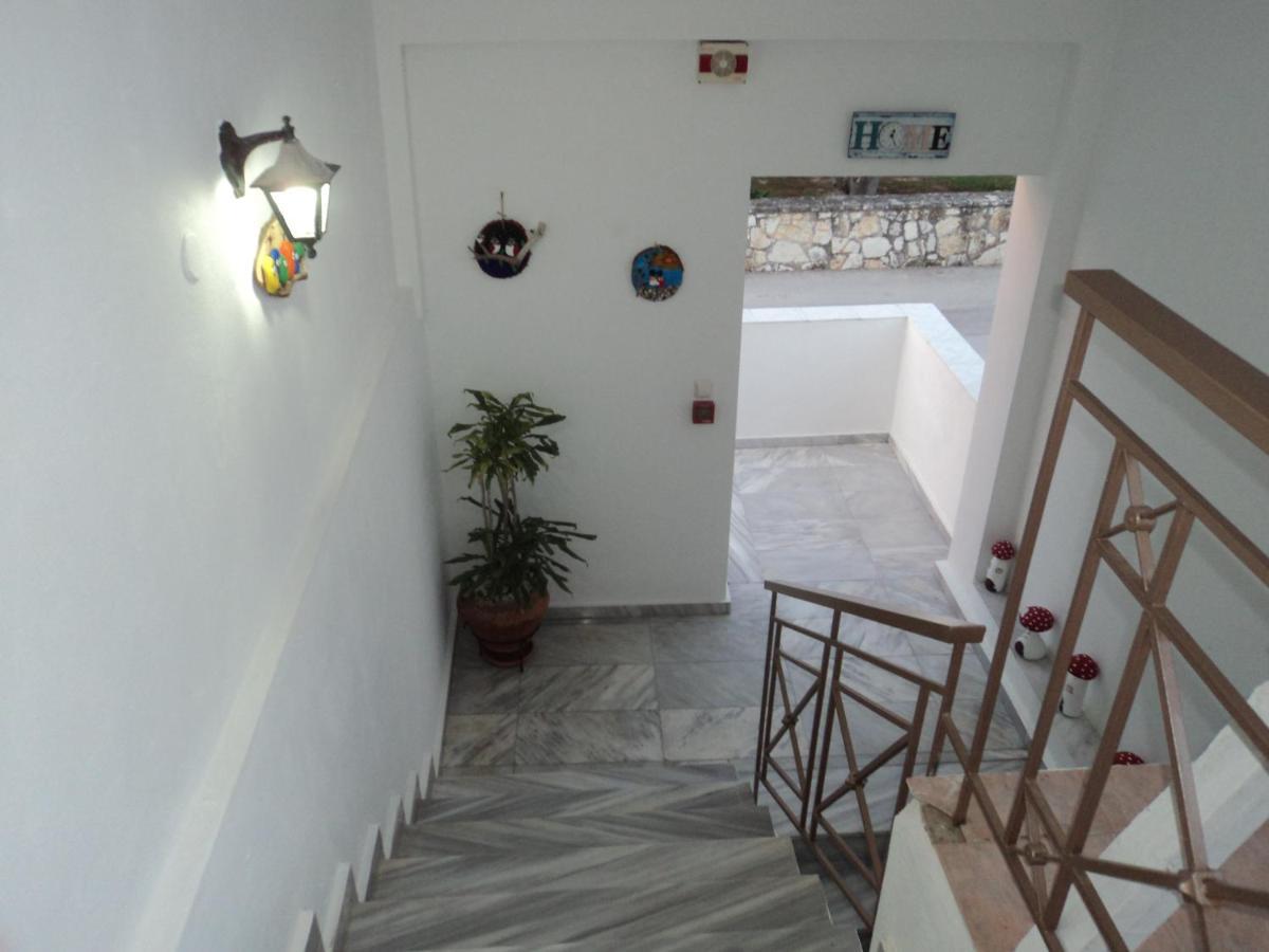 Alexandra' S Apartments ปลาตาเรีย ภายนอก รูปภาพ