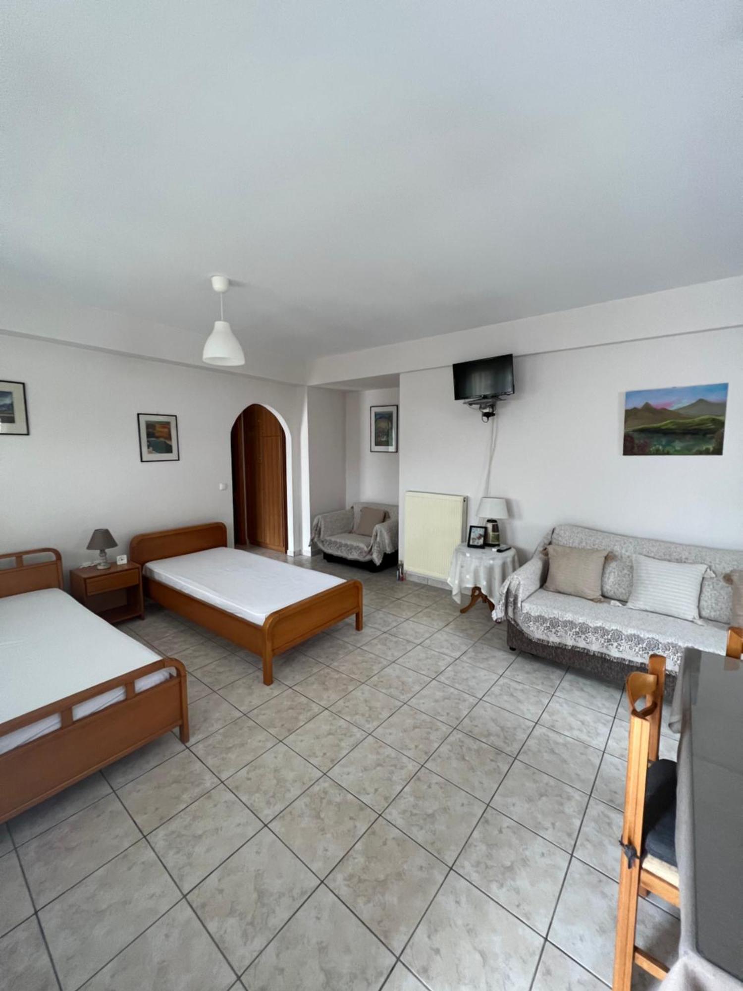Alexandra' S Apartments ปลาตาเรีย ภายนอก รูปภาพ