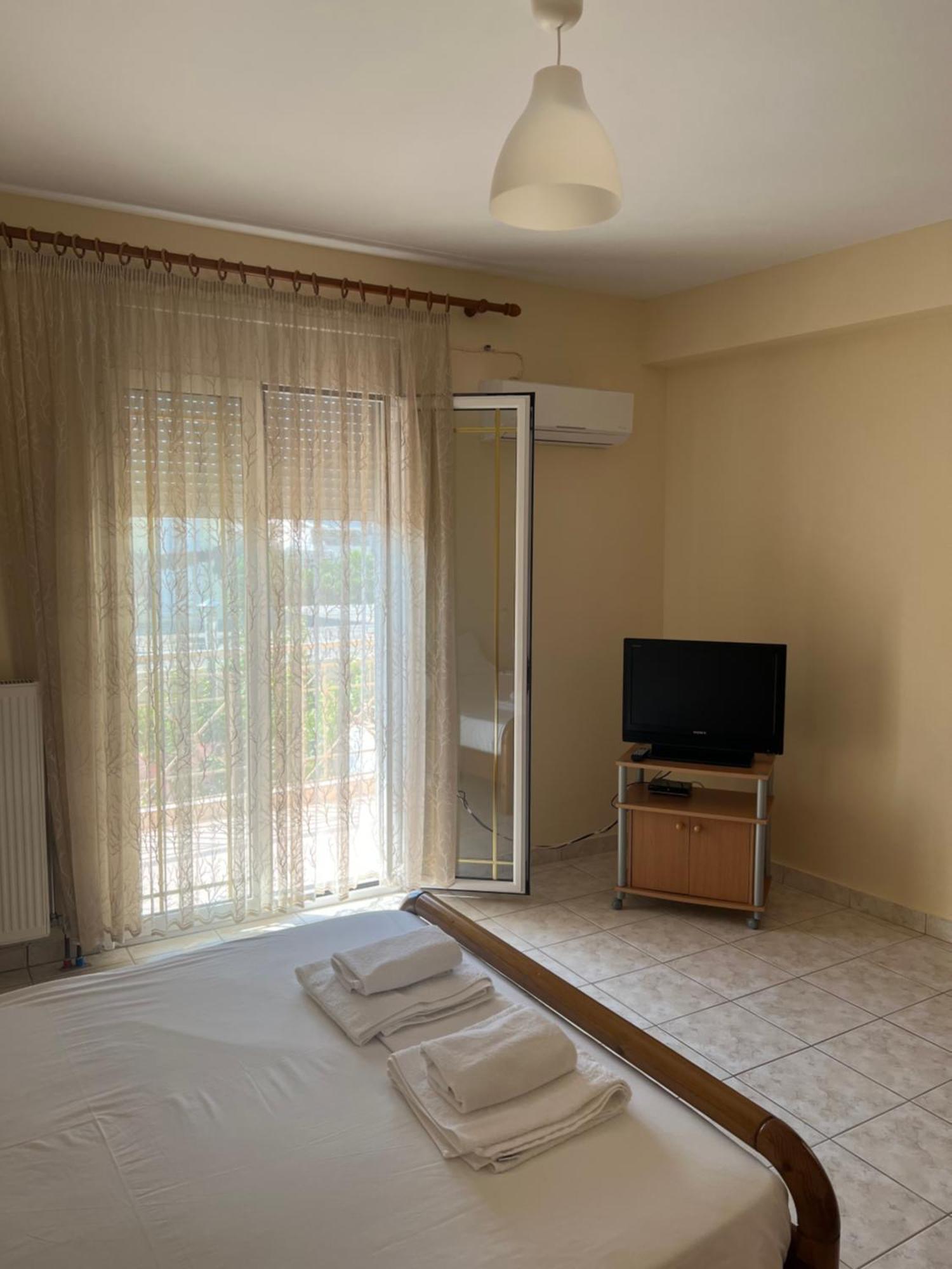 Alexandra' S Apartments ปลาตาเรีย ภายนอก รูปภาพ