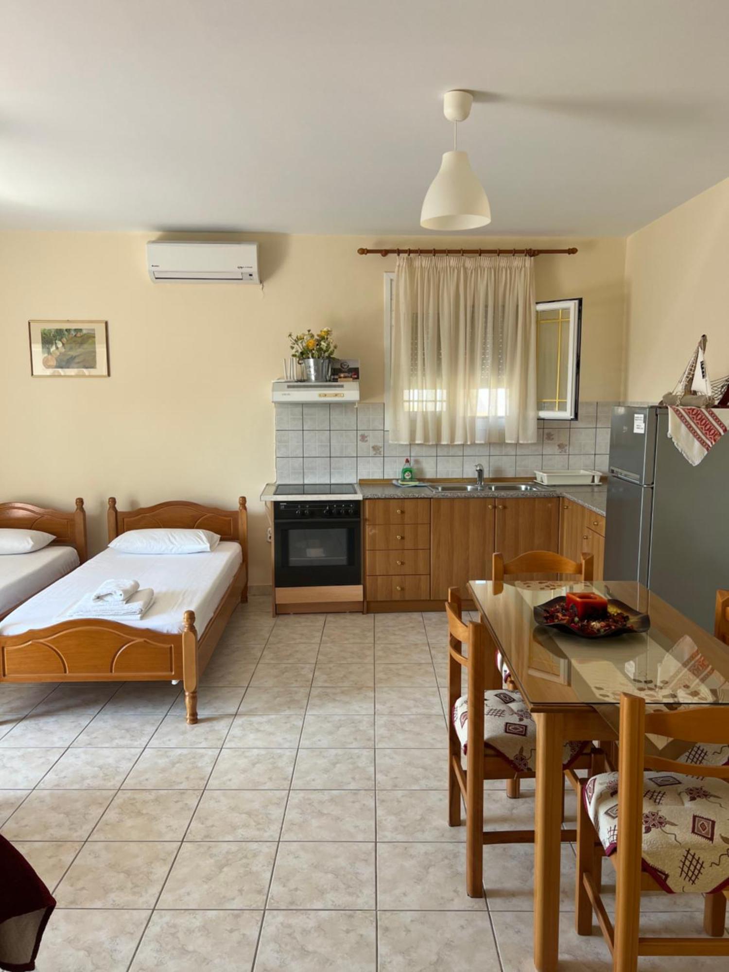 Alexandra' S Apartments ปลาตาเรีย ภายนอก รูปภาพ